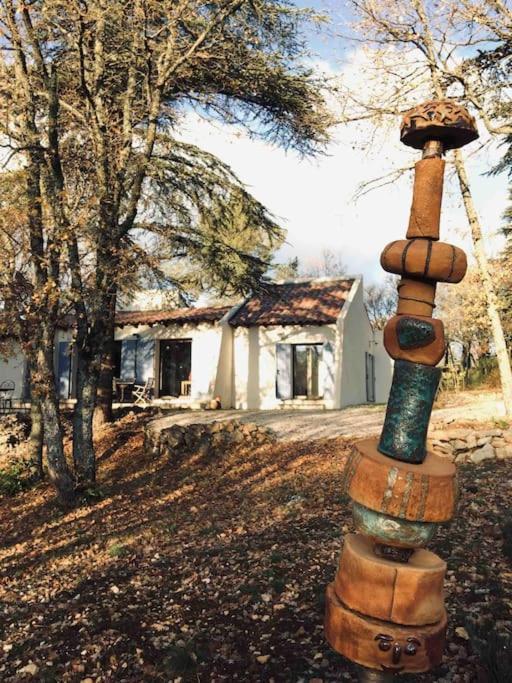 La Maison De Mado Et Sa Cabane Dans Les Arbres Plan d'Aups Luaran gambar